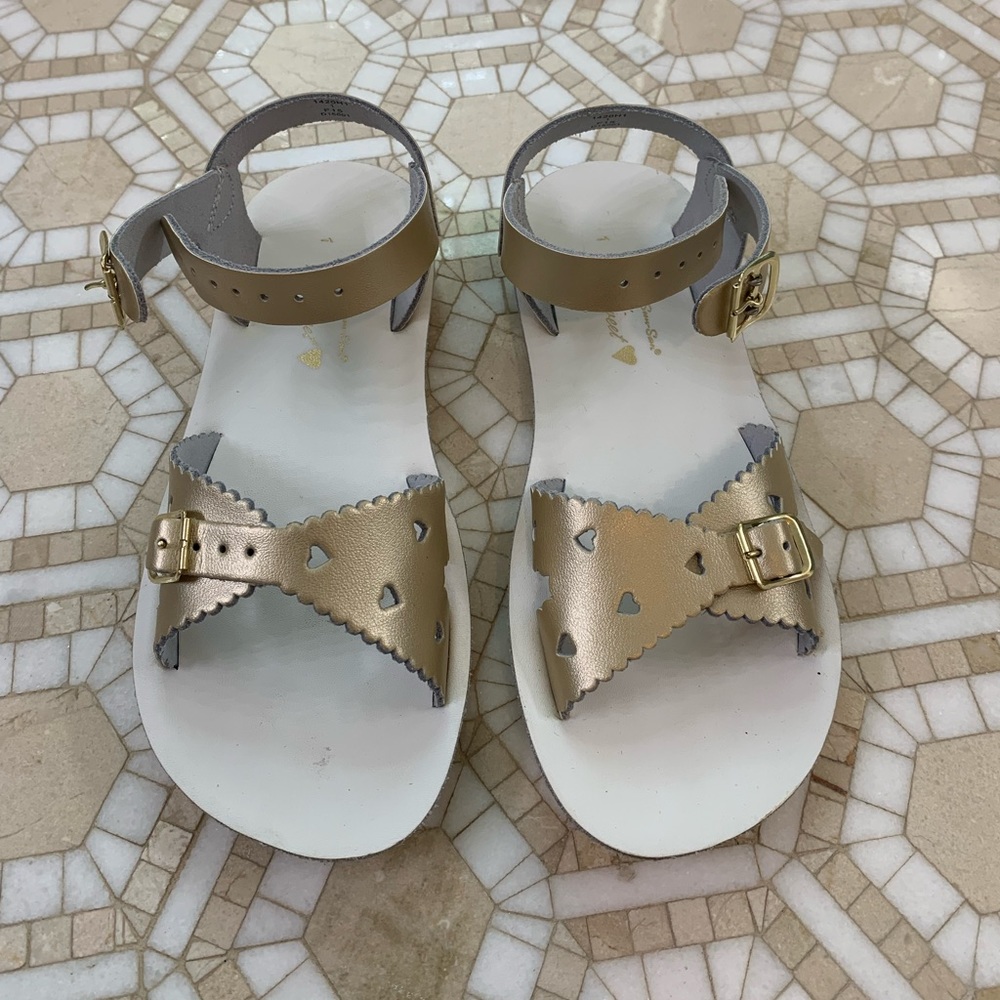 Sun San Gold Sweetheart Sandals, Size 1